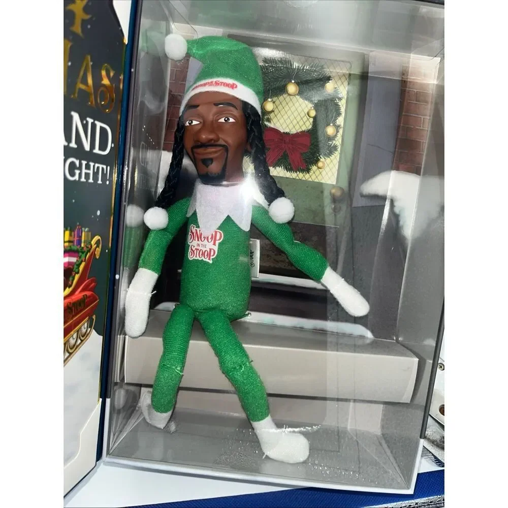 Martha Stewart nib snoop
